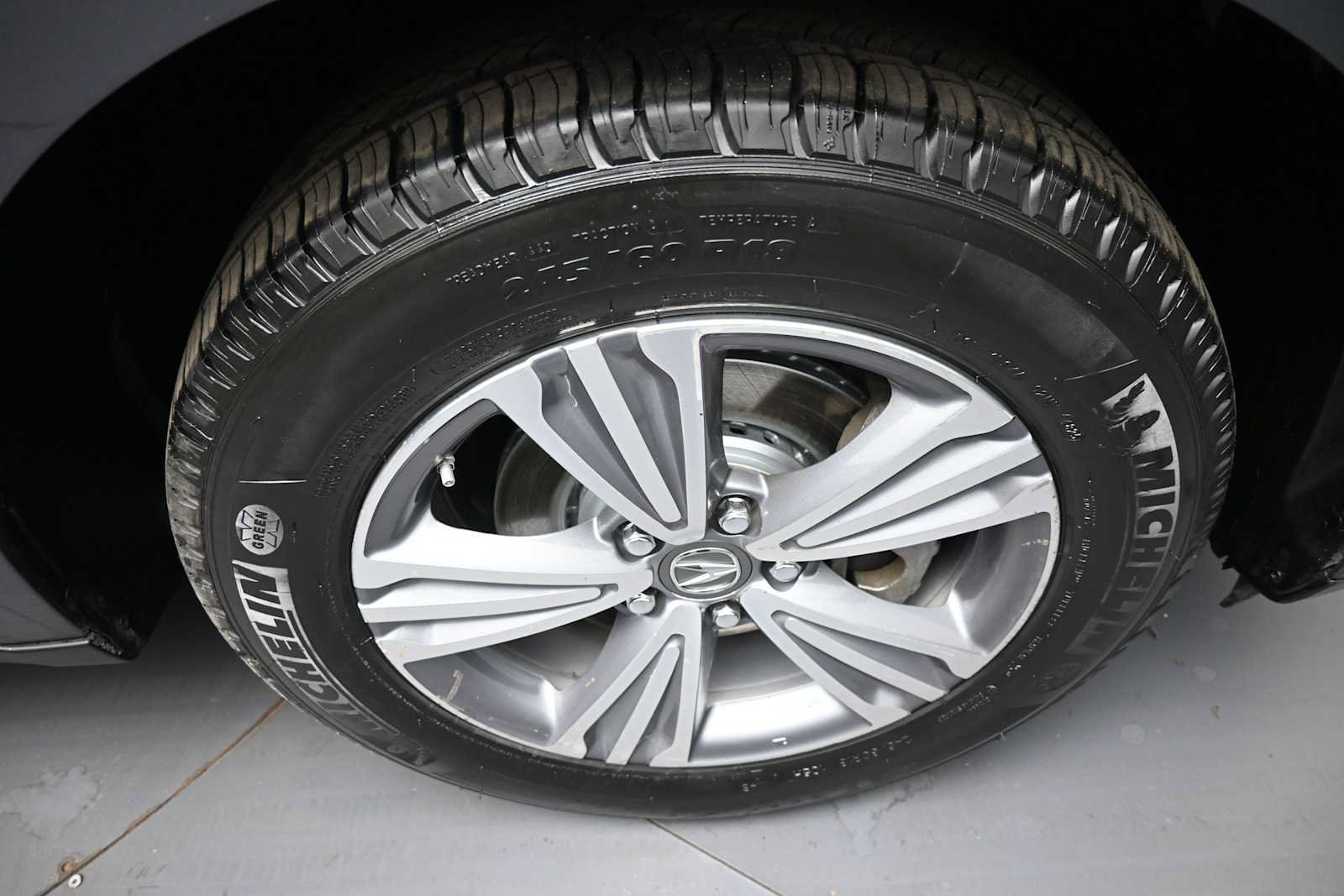 Used 2020 Acura MDX SH-AWD image 13