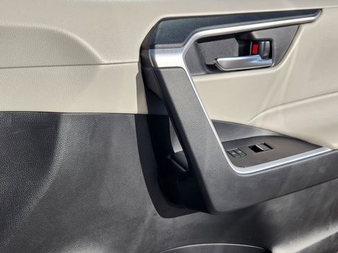 Used 2023 Toyota RAV4 XLE image 18