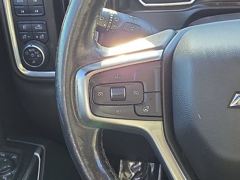 Used 2021 Chevrolet Silverado 1500 LTZ w/ LTZ Convenience Package II AWD/4WD image 19