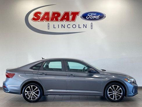 Used 2024 Volkswagen Jetta Sport FWD image 1