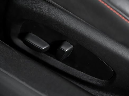 Used 2021 Chevrolet Camaro ZL1 RWD image 25