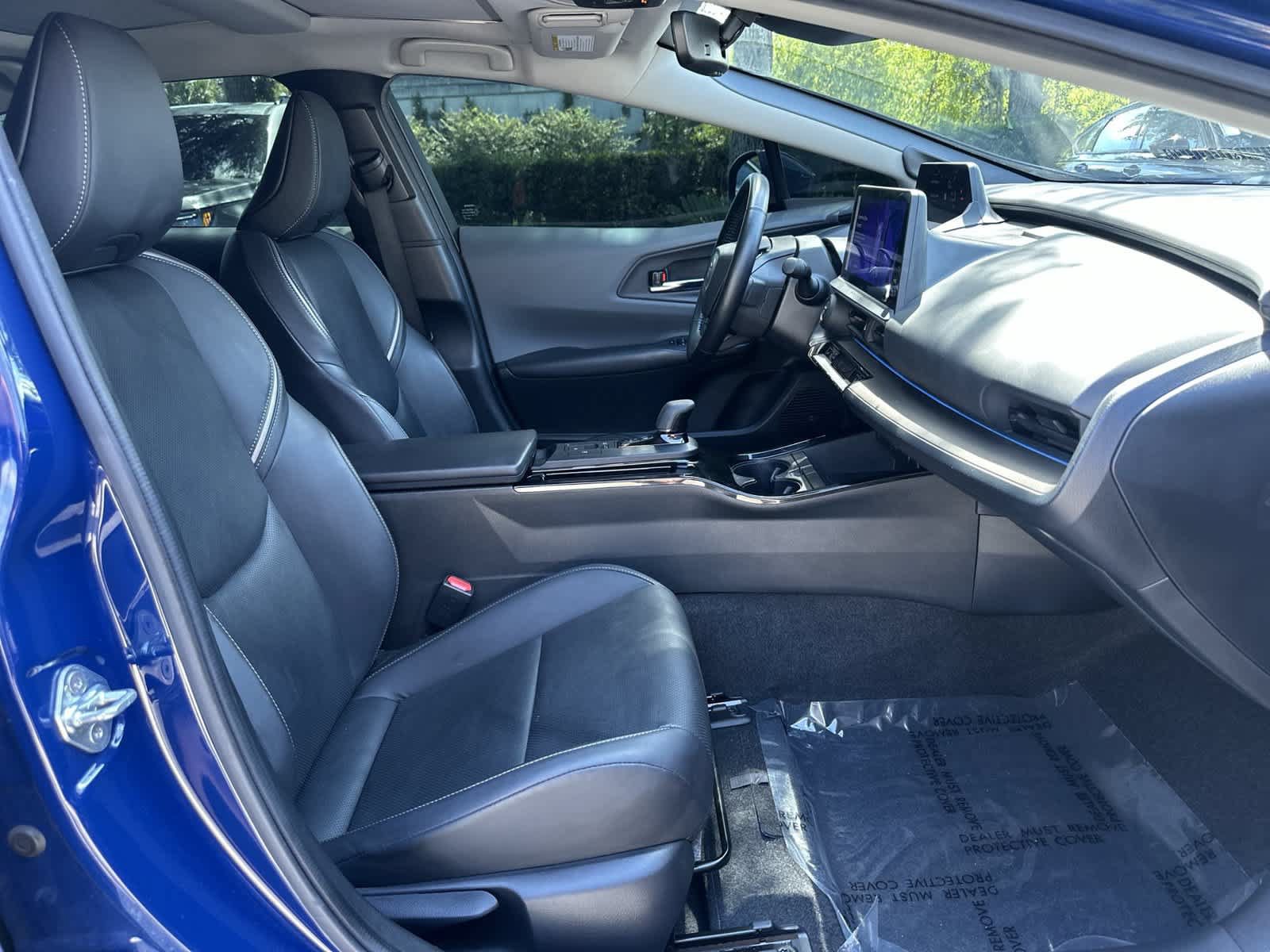 Used 2023 Toyota Prius Limited FWD image 17
