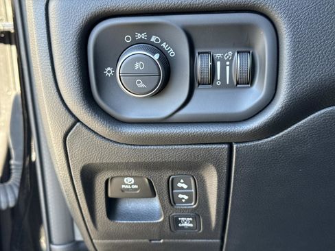 Certified 2025 RAM 1500 Rebel w/ Advanced Safety Group II image 32