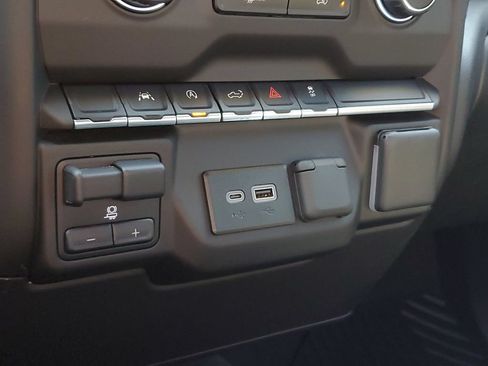 Used 2024 Chevrolet Silverado 1500 Custom AWD/4WD image 24