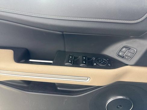 Used 2024 Ford Expedition Max Limited RWD image 18