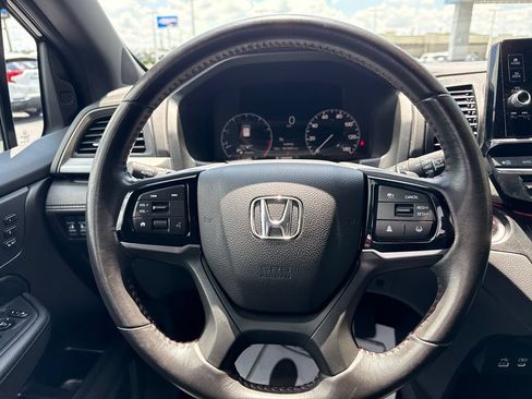 Used 2025 Honda Odyssey Sport-L image 17