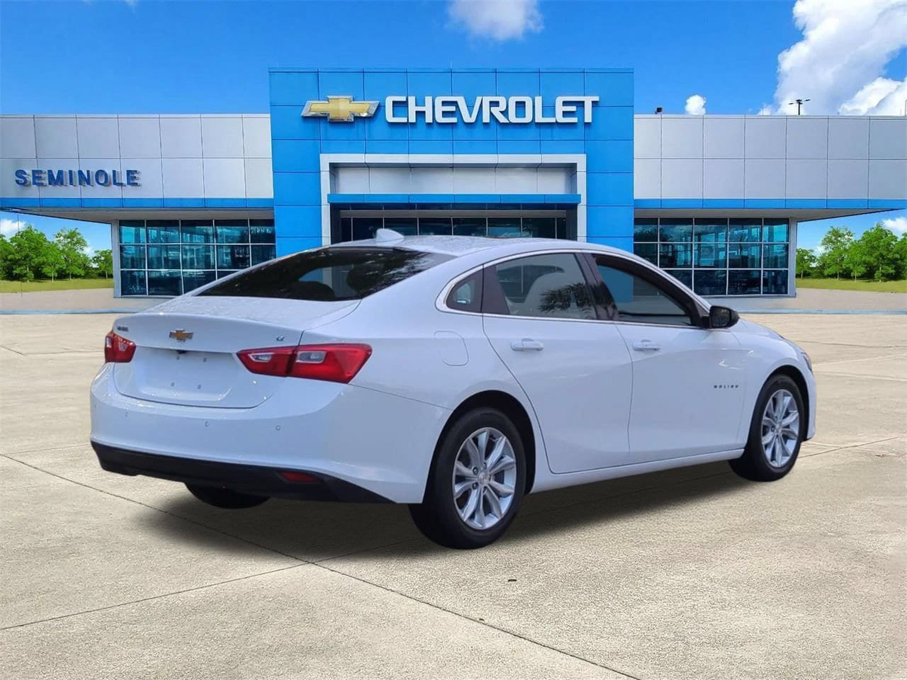 Used 2024 Chevrolet Malibu LT FWD image 4