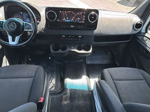 Used 2024 Mercedes-Benz Sprinter 2500 image 19