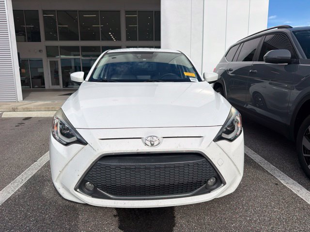 Used 2019 Toyota Yaris XLE FWD image 2