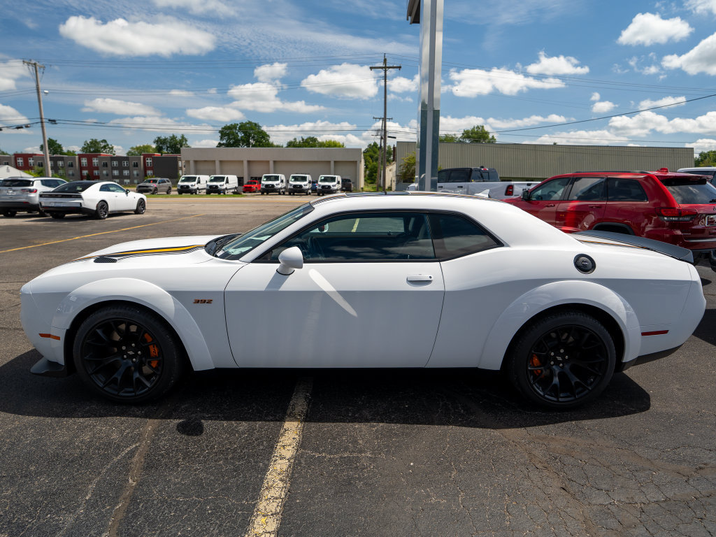Used 2022 Dodge Challenger R/T Scat Pack RWD image 4