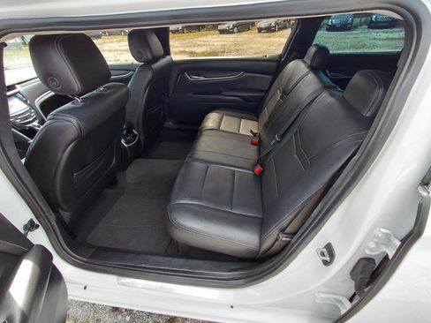 Used 2015 Cadillac XTS Limousine FWD image 10