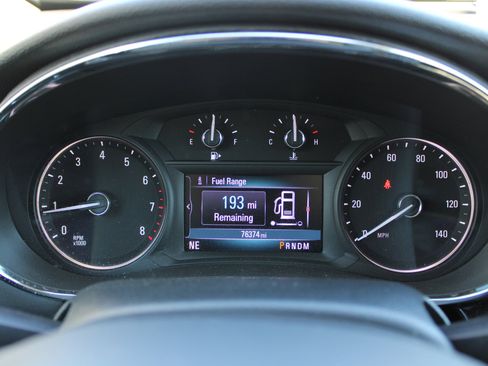 Used 2021 Buick Encore Preferred image 19