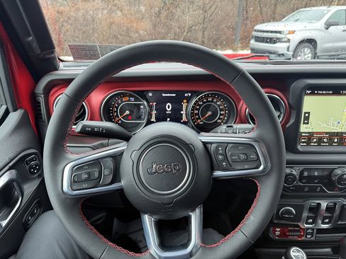 Used 2023 Jeep Wrangler Rubicon w/ Steel Bumper Group image 23