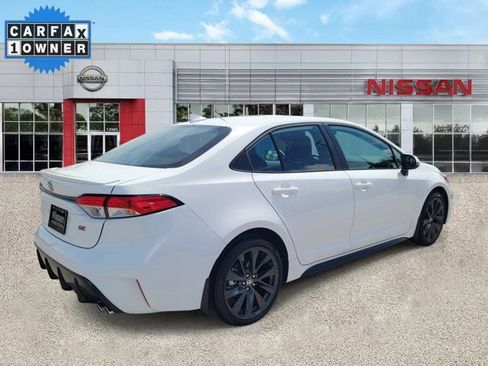 Used 2025 Toyota Corolla SE FWD image 5