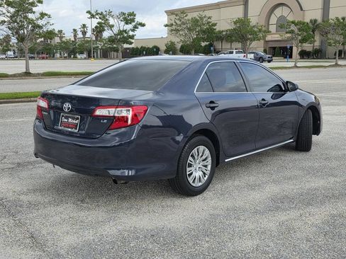 Used 2014 Toyota Camry LE FWD image 5