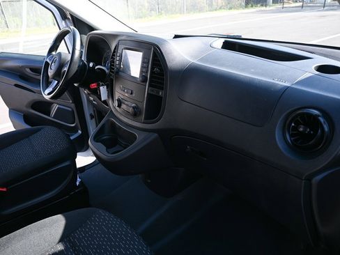 Used 2021 Mercedes-Benz Metris w/ Premium Safety Package image 20