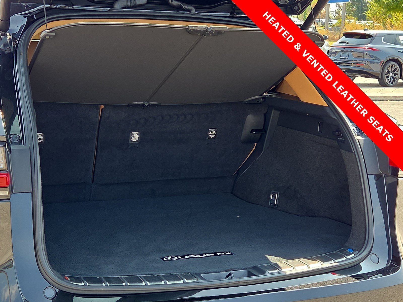 Used 2024 Lexus NX 250 FWD image 9