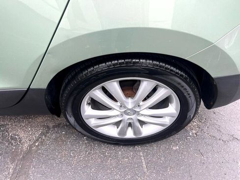 Used 2010 Hyundai Tucson Limited w/ Premium Pkg 4 image 23