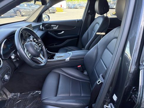 Certified 2022 Mercedes-Benz GLC 300 4MATIC w/ Premium Package Lite image 16