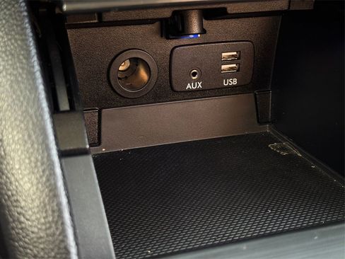 Used 2018 Subaru Outback 3.6R Touring image 38