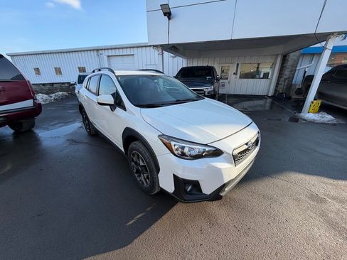 Used 2019 Subaru Crosstrek 2.0i Premium w/ Eyesight System image 7