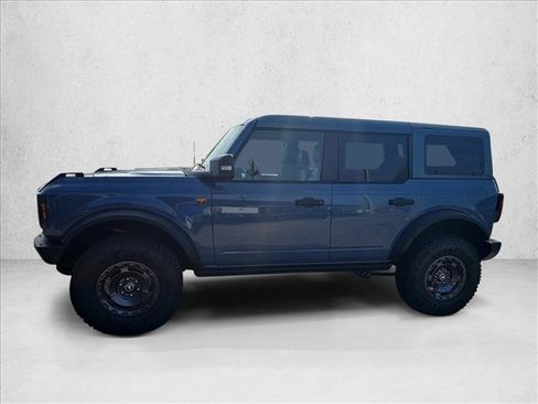 New 2025 Ford Bronco Badlands image 2