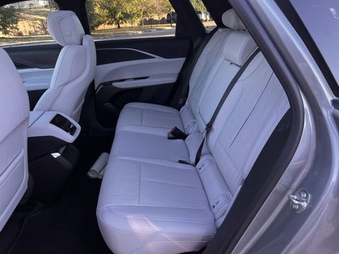 New 2026 Cadillac Lyriq Luxury image 25