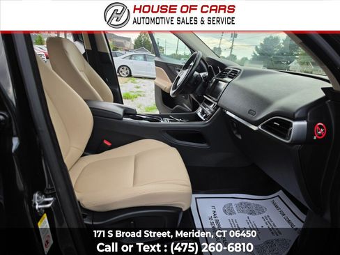 Used 2017 Jaguar F-PACE Premium AWD/4WD image 49