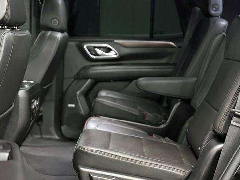 Used 2022 Chevrolet Tahoe High Country AWD/4WD image 12