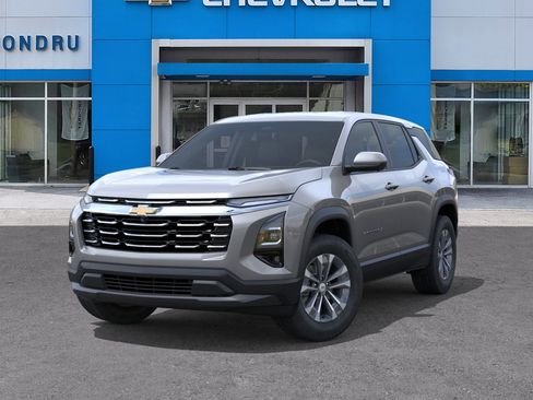 New 2026 Chevrolet Equinox LT w/ Convenience Package II AWD/4WD image 6