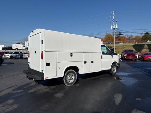 New 2024 Chevrolet Express 3500 w/ Power Convenience Package image 3