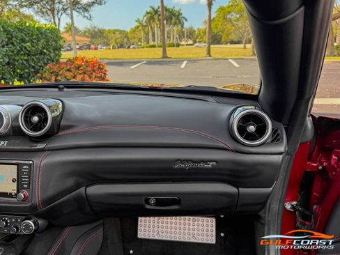Used 2016 Ferrari California T image 37