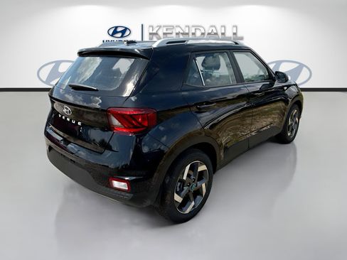 New 2026 Hyundai Venue SEL FWD image 6