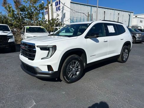 Certified 2025 GMC Acadia Elevation image 3