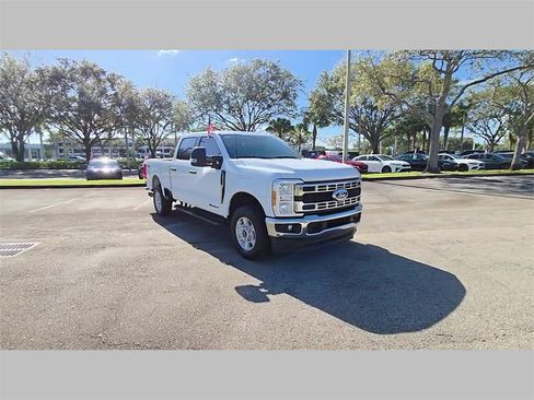 Used 2025 Ford F250 XLT image 43