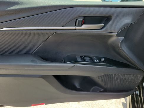 Used 2026 Toyota Camry SE FWD image 21