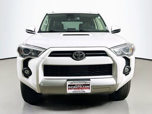 Used 2024 Toyota 4Runner TRD Off-Road Premium AWD/4WD image 2