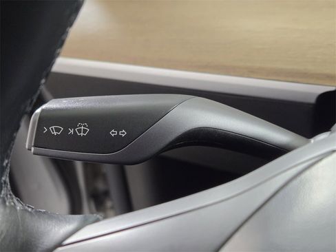 Used 2018 Tesla Model 3 Long Range image 27