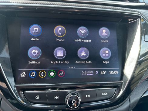 Used 2022 Chevrolet TrailBlazer RS w/ Technology Package image 14