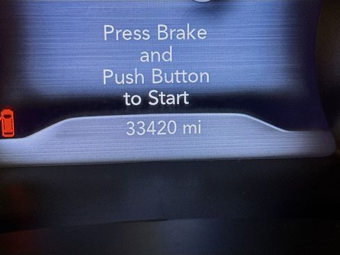 Used 2023 Jeep Cherokee Altitude Lux image 19