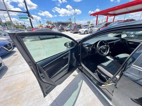 Used 2019 Toyota Corolla LE FWD image 10