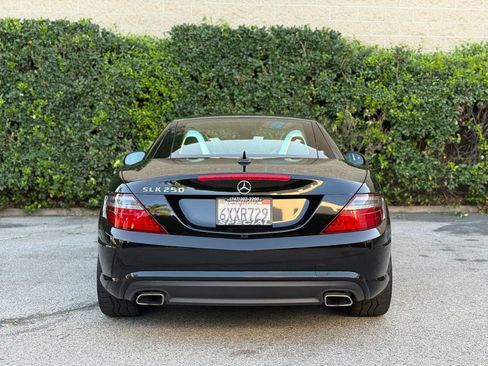 Used 2013 Mercedes-Benz SLK 250 image 12