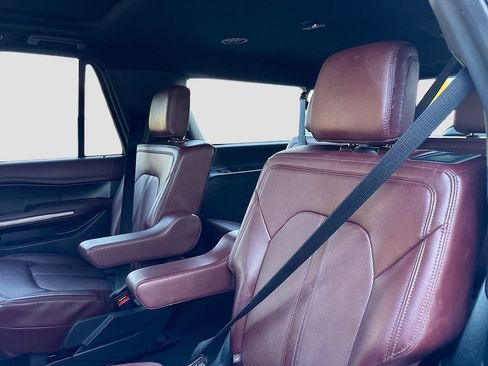 Used 2024 Ford Expedition Max Limited image 25