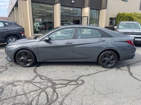 Certified 2023 Hyundai Elantra SEL FWD image 8