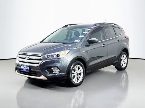 Used 2019 Ford Escape SEL FWD image 3