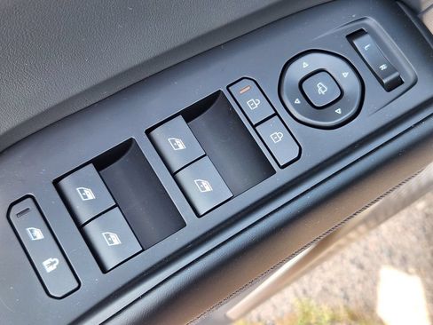New 2026 Kia EV9 Land w/ Nightfall Edition Package AWD/4WD image 9