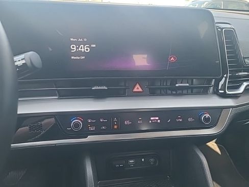Used 2023 Kia Sportage EX FWD image 15