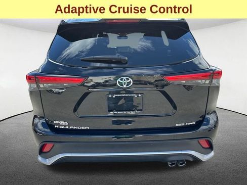 Used 2023 Toyota Highlander XSE AWD/4WD image 9