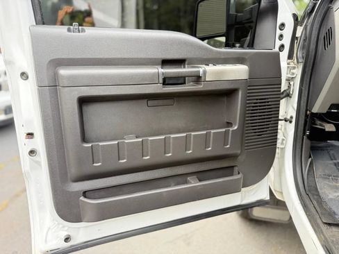 Used 2013 Ford F350 Lariat w/ Chrome Pkg AWD/4WD image 26