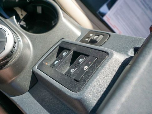 Used 2023 Ford Bronco Wildtrak image 25